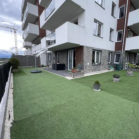 Z Tarasem Na Osiedlu Rakownica * يلينيا غورا